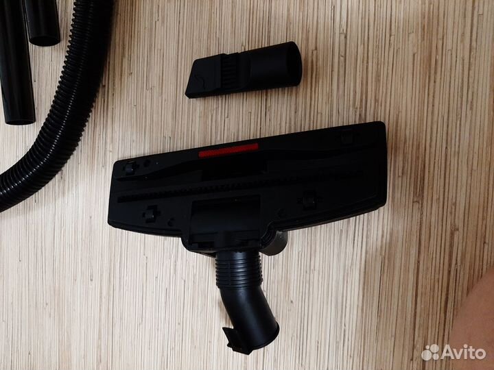 Продам новый пылесос Starwind