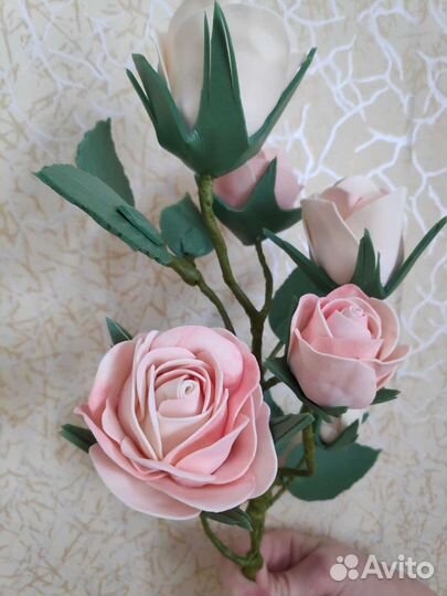 Искусственная веточка роз