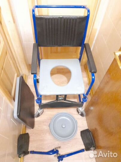 Кресло - стул с санитарным оснащением