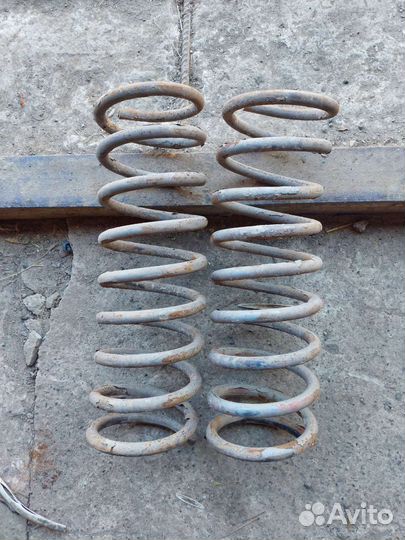 Пружина ваз 2121