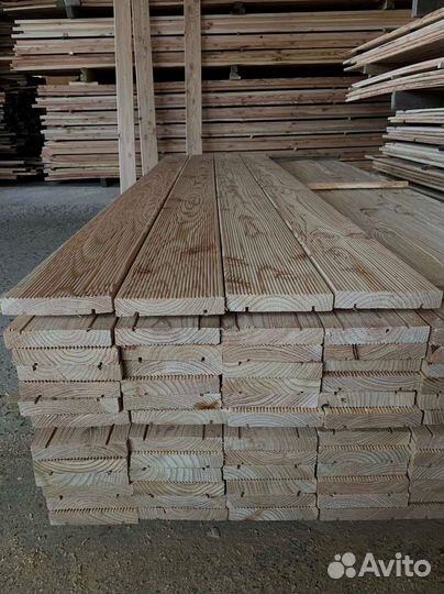 Доски лиственницы 55x130 мм, прошедшие камерную су