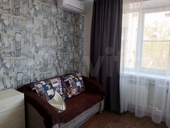 Комната 14 м² в 1-к., 4/5 эт.