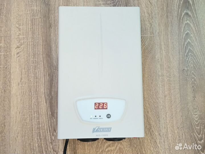 Стабилизатор напряжения Powerman