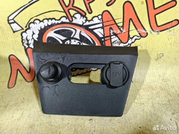 Накладка в салоне Kia Rio 3 1.6 2014