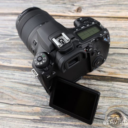 Canon EOS 90D KIT 18-135