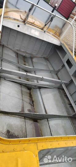 Моторное судно Прогресс-2м