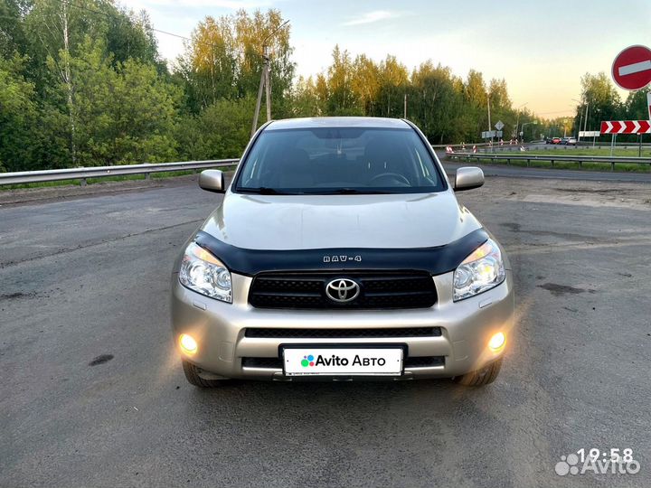 Toyota RAV4 2.0 AT, 2007, 238 000 км