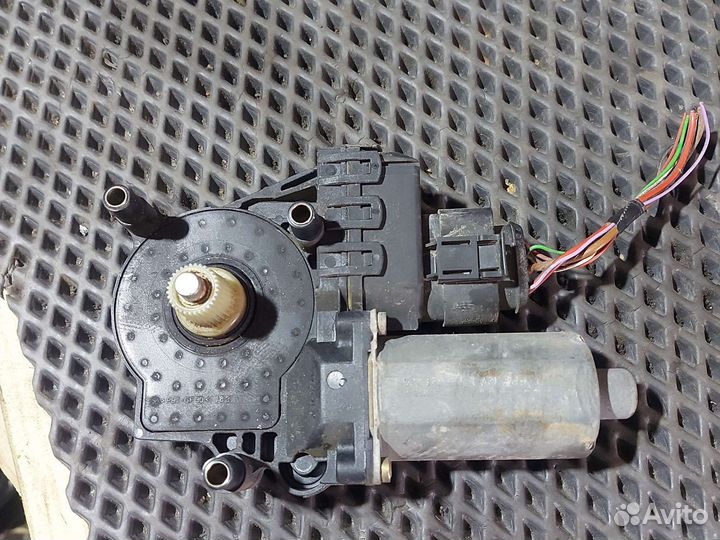 Моторчик стеклоподъемника задний левый Audi A6