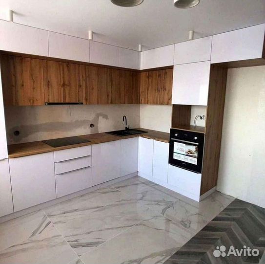Кухня новая