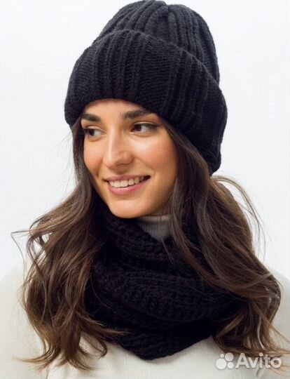 Шапка со снудом новая