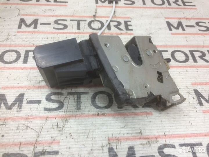 Замок двери задний левый Bmw 5-Series E39