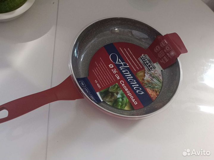 Сковорода 26 новая