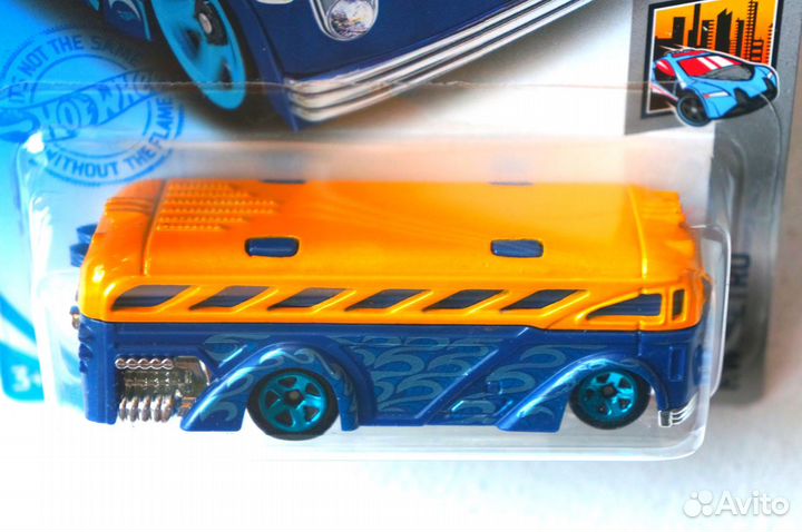 Hot Wheels Surfin' School Bus