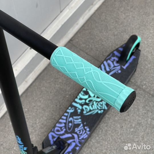 Трюковой самокат Duker 101