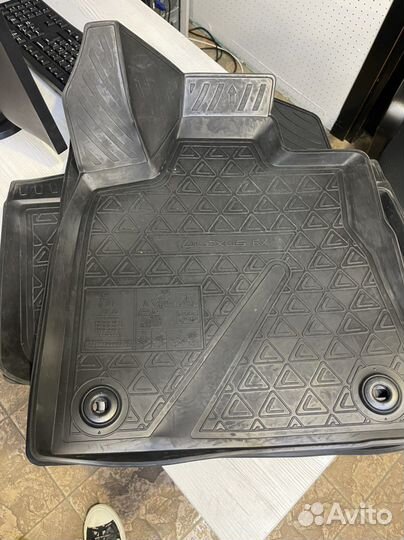 Резиновые ковры lexus