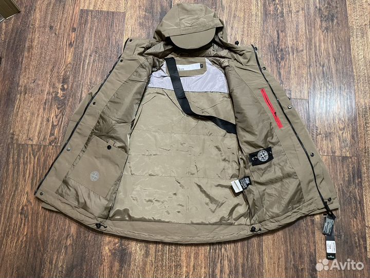 Демисезонная куртка stone island