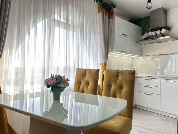 2-к. квартира, 50 м², 18/19 эт.