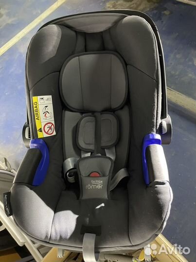 Автолюлька BritaxRoemer BabySafe + Isofix база