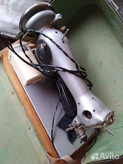 Швейная машинка