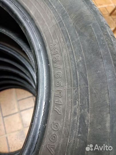 Yokohama BluEarth AE50 215/65 R17 99V