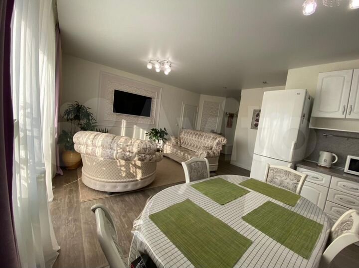 3-к. квартира, 100 м², 8/9 эт.