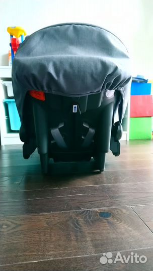 Автокресло Inglesina Huggy Multifix