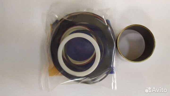 Ремкомплект поворота стрелы 15173598 Volvo BL61/71