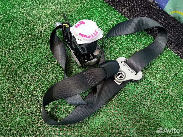 Ремень безопасности передний правый Toyota Fortune