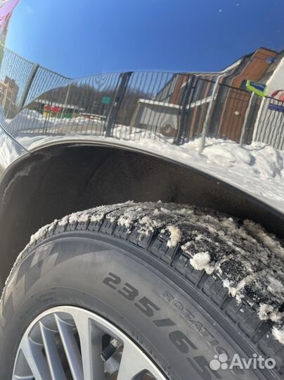 R18 Pirelli Winter Ice Zero 235/65, PCD 5x114.3 DIA 66.1