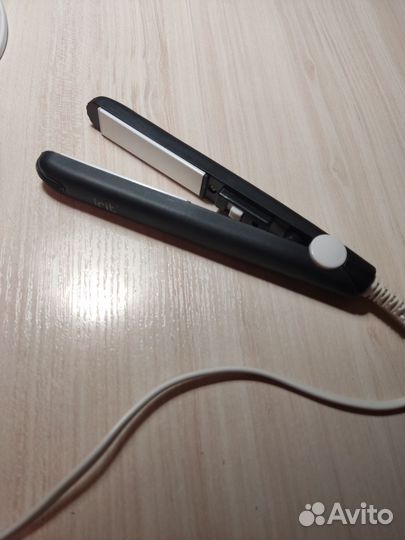 Выпрямитель для волос irit