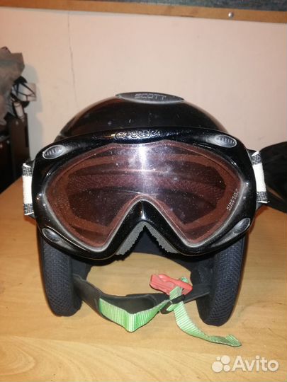 Шлем горнолыжный