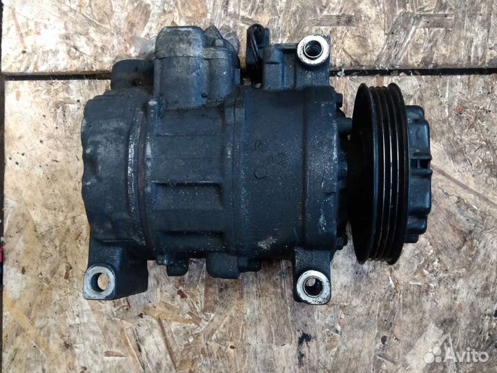Компрессор кондиционера Audi A6 C5 2.5tdi AKE