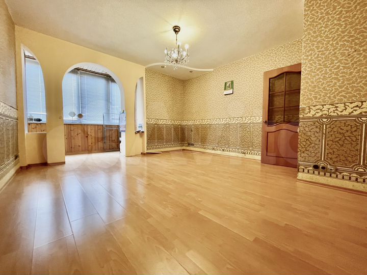 3-к. квартира, 73 м², 2/9 эт.