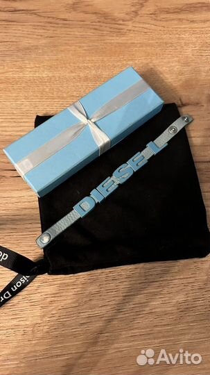 Кожаный браслет