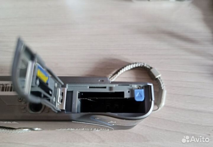 Цифровой фотоаппарат HP Photosmart R827