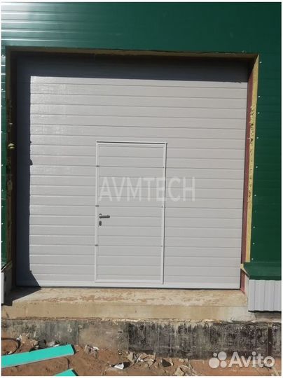 Секционные ворота для гаража