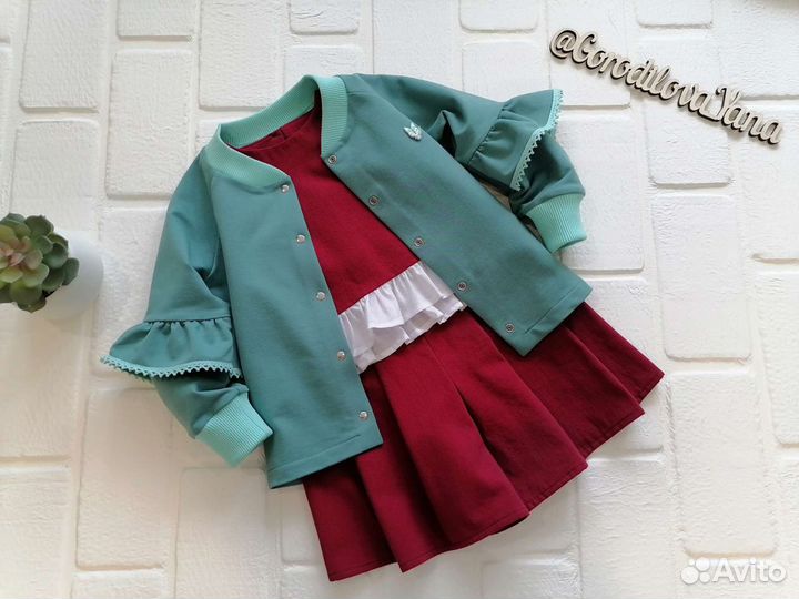 Новый комплект одежды капсула для девочки