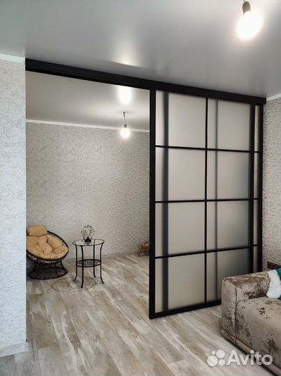 Раздвижная перегородка в спальню