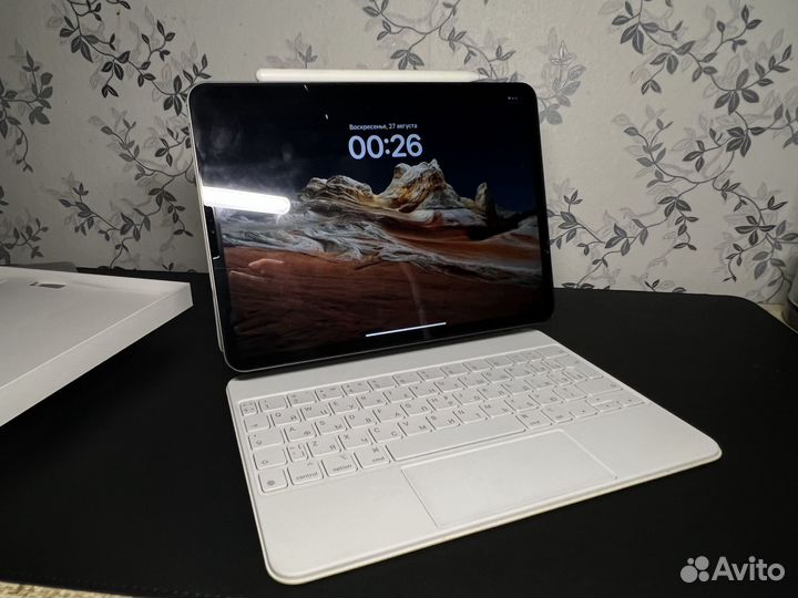 Клавиатура Magic Keyboard для iPad Pro 11''