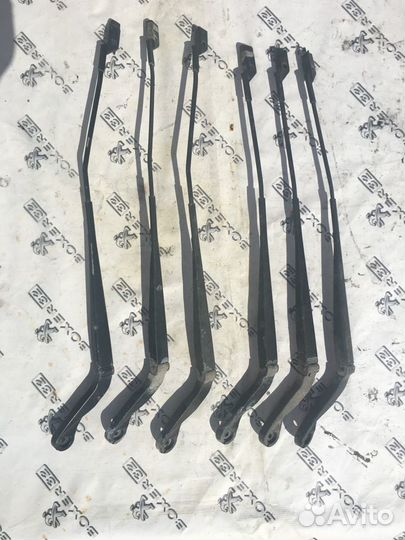 Поводок дворников Ford Transit