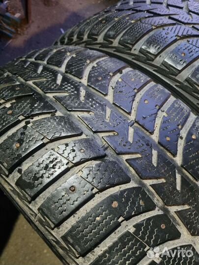 Bridgestone Ice Cruiser 7000 275/65 R17 115T