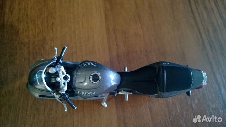 Модель мотоцикла Triumph Daytona 675