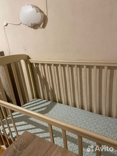 Детская кроватка