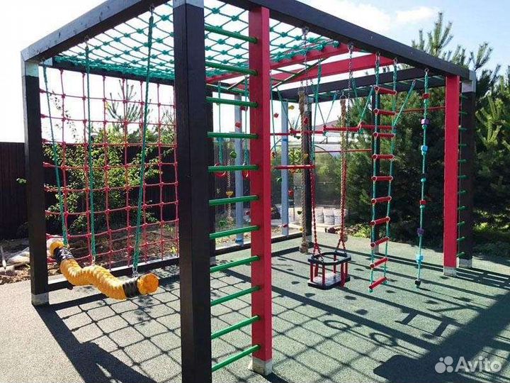 Детская спортивная площадка уличная