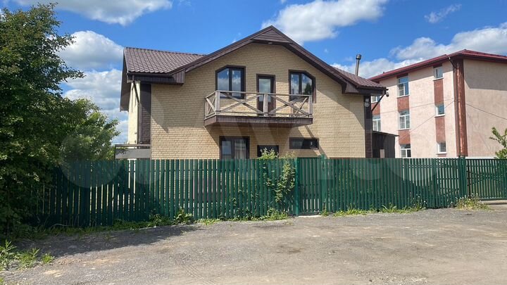 Дом 207 м² на участке 6 сот.