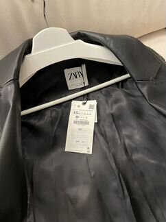 Плащ экокожа Zara