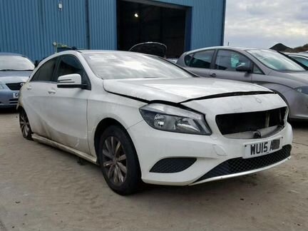Разбирается Mercedes A180 (W176) 1.6