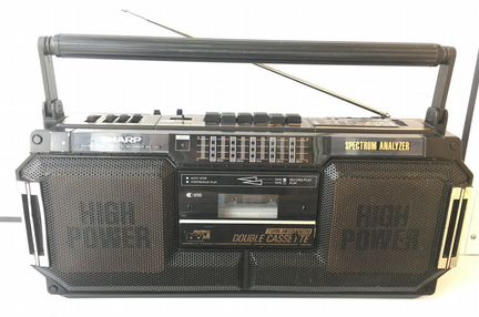 Магнитолы: sharp и sony