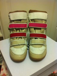 Кроссовки сникерсы