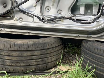 Дверь передняя правая